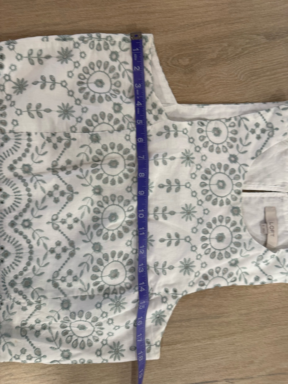 LOFT Embroidered Eyelet 2-Piece Crop Top Midi Skirt Set Sage Green White Size 6 - Picture 14 of 16